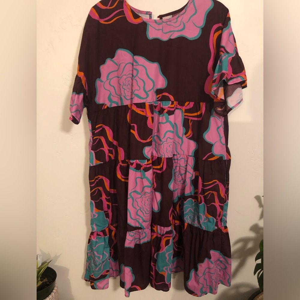 Juju by Julyen Midi length dress with Sleeves